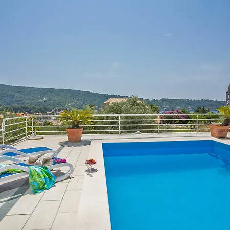 Vilina Hotel 4*